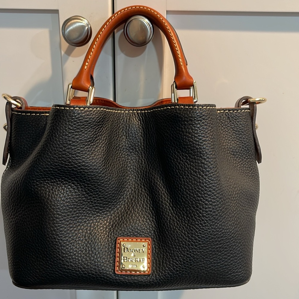 Dooney Pebble Grain Mini Barlow